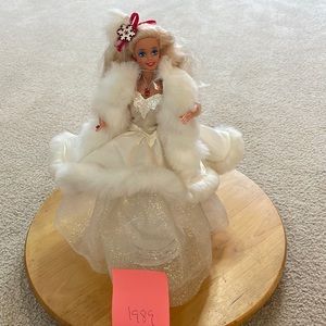 1989 Holiday Barbie doll no box